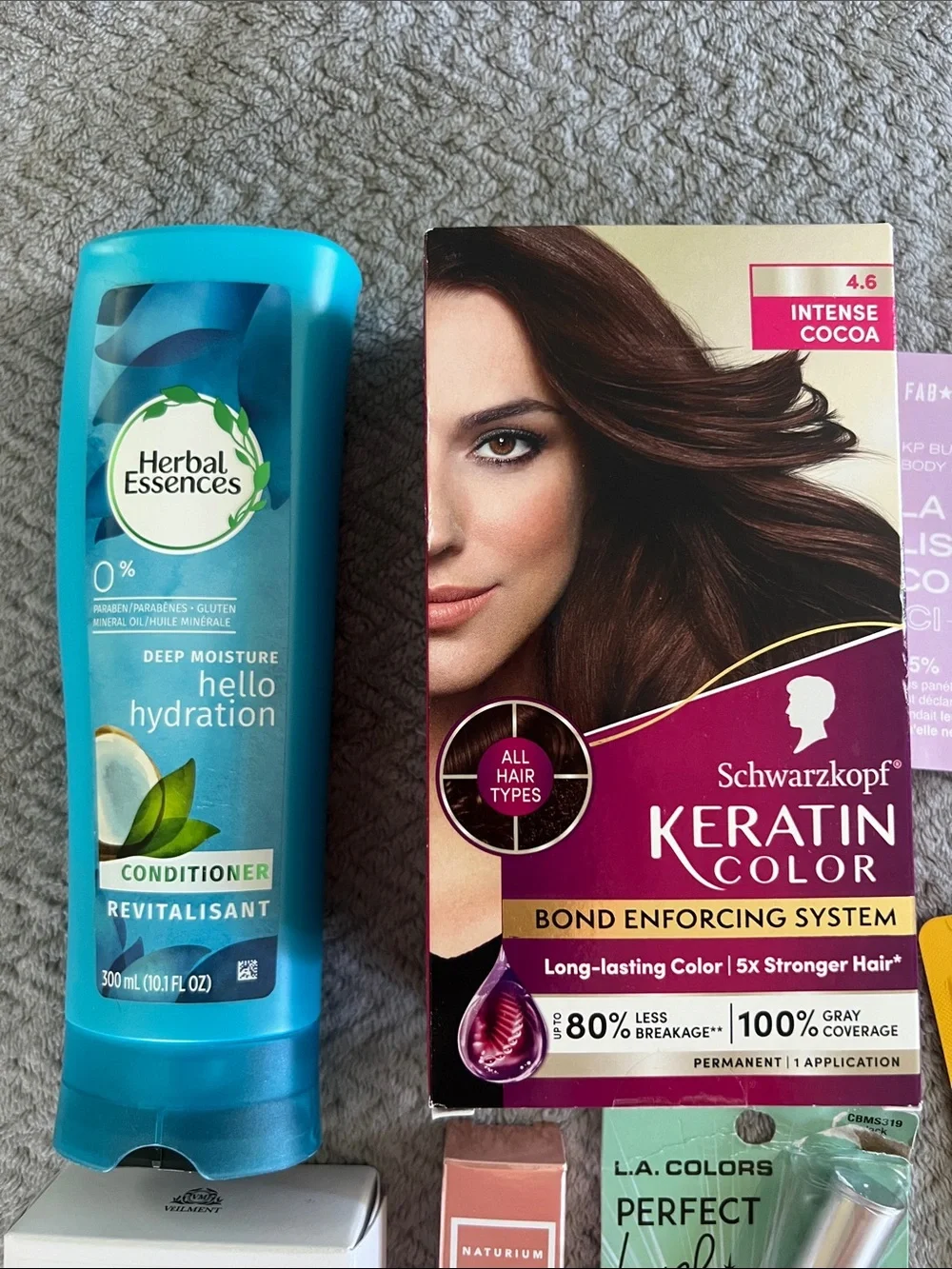 NWT Bundle of Assorted Beauty Products Naturium Good Molecules Herbal Essence